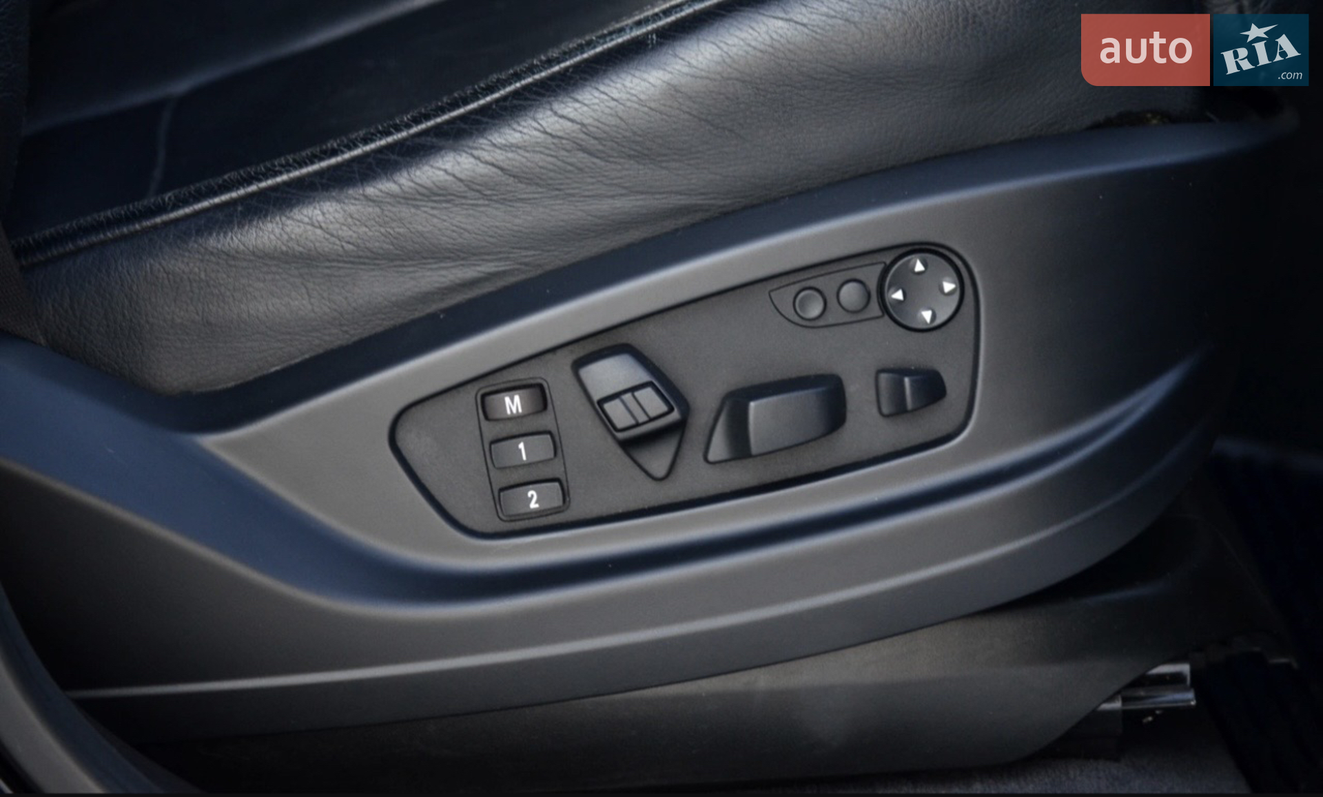 2011 BMW X5 - мініатюра 18