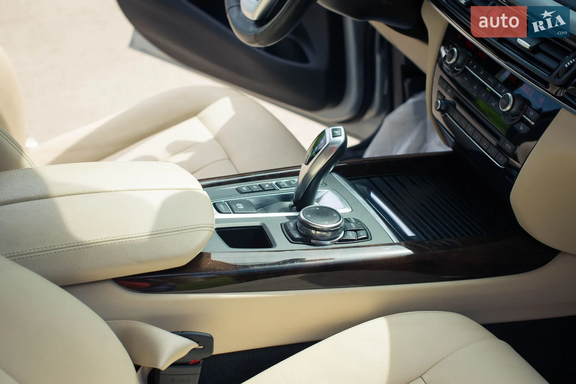 2015 BMW X5 - мініатюра 36