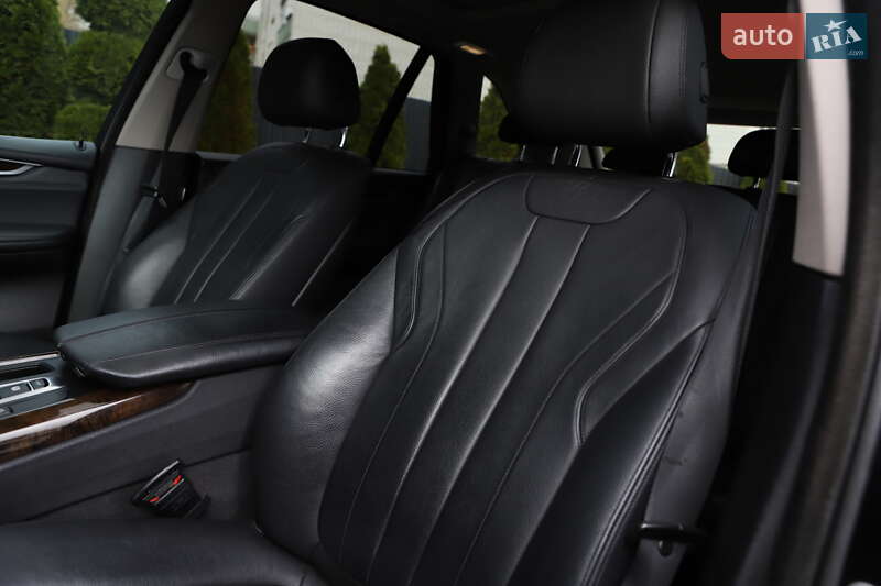 Внедорожник / Кроссовер BMW X5 2016 в Дрогобыче