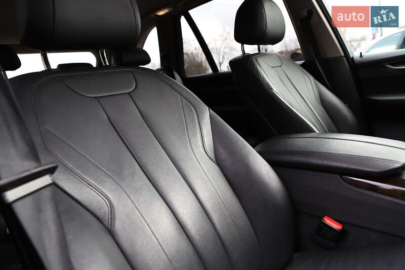 Внедорожник / Кроссовер BMW X5 2016 в Дрогобыче
