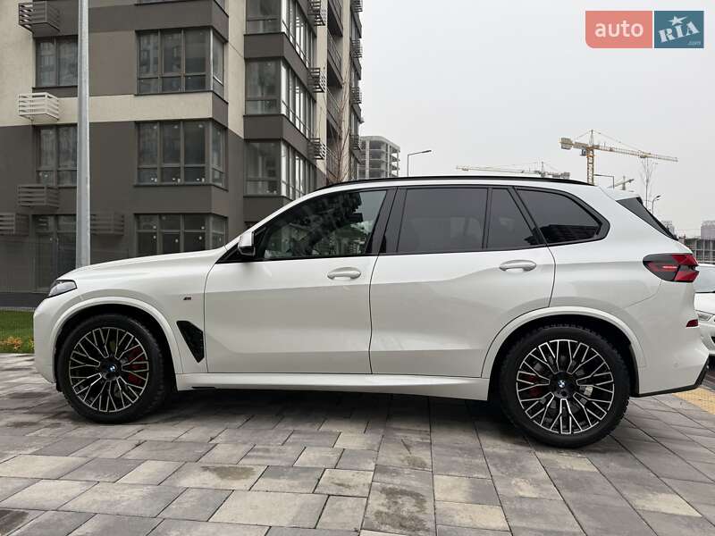 Внедорожник / Кроссовер BMW X5 2023 в Киеве