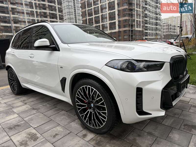 Внедорожник / Кроссовер BMW X5 2023 в Киеве