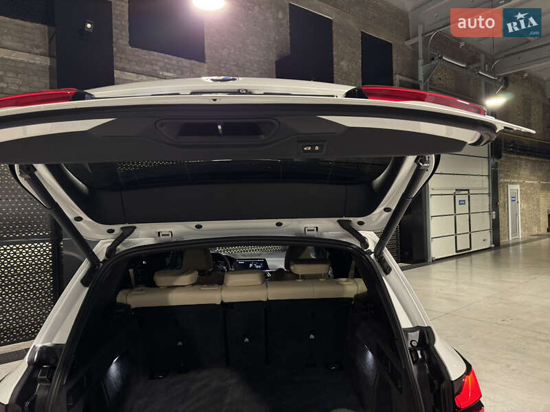 Внедорожник / Кроссовер BMW X5 2019 в Луцке