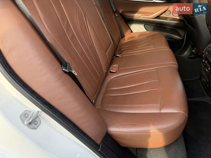 Позашляховик / Кросовер BMW X5 2015 в Хусті