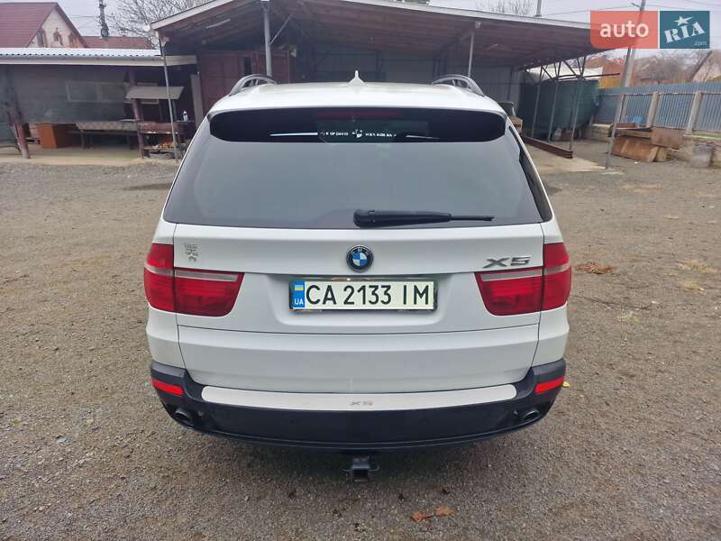 Внедорожник / Кроссовер BMW X5 2010 в Гайвороне