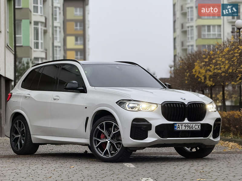 Внедорожник / Кроссовер BMW X5 2022 в Ивано-Франковске