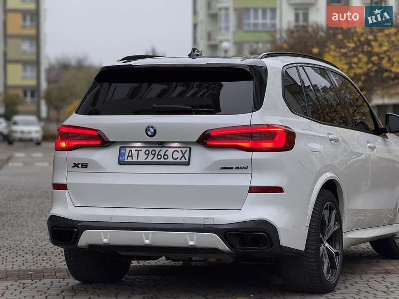 Внедорожник / Кроссовер BMW X5 2022 в Ивано-Франковске