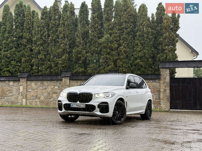 Внедорожник / Кроссовер BMW X5 2022 в Ивано-Франковске