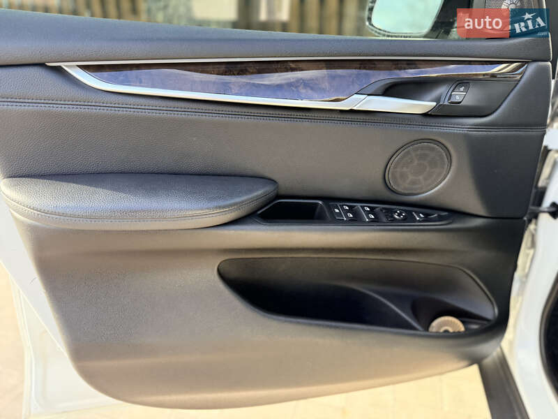 Внедорожник / Кроссовер BMW X5 2015 в Ивано-Франковске