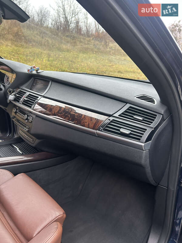 Внедорожник / Кроссовер BMW X5 2010 в Ровно фото 32 Внедорожник / Кроссовер BMW X5 2010 в Ровно