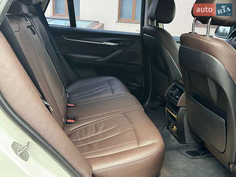 Внедорожник / Кроссовер BMW X5 2015 в Харькове