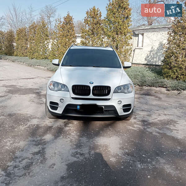 Внедорожник / Кроссовер BMW X5 2012 в Киеве