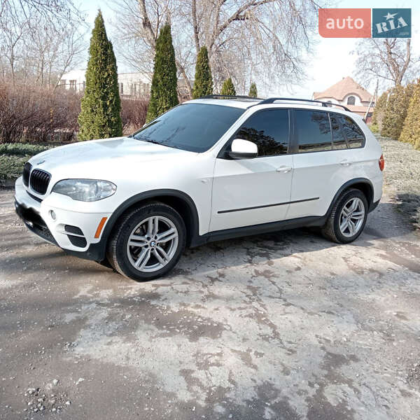 Внедорожник / Кроссовер BMW X5 2012 в Киеве