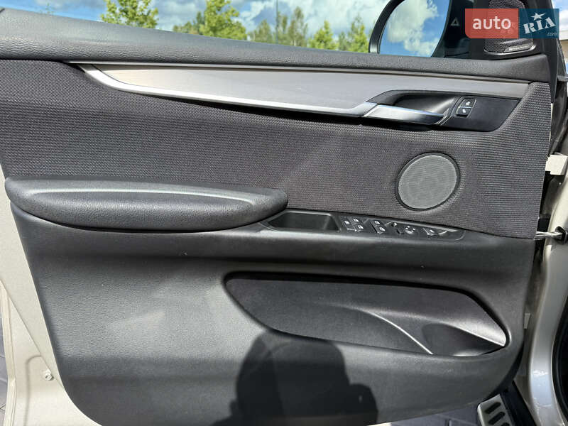 Позашляховик / Кросовер BMW X5 2016 в Ірпені