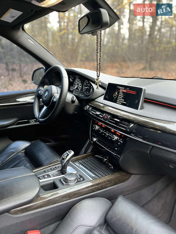 Внедорожник / Кроссовер BMW X5 2015 в Киеве