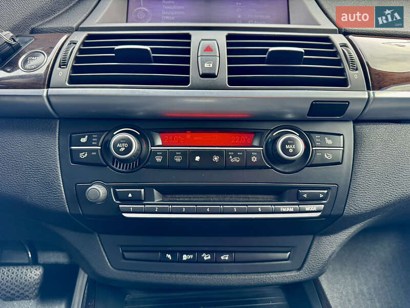 Внедорожник / Кроссовер BMW X5 2013 в Киеве