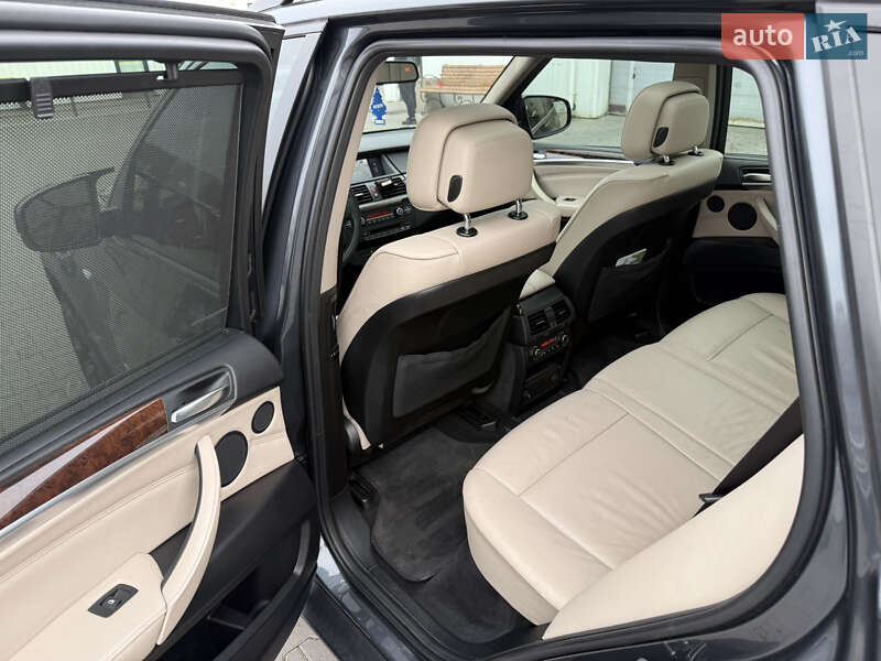 Внедорожник / Кроссовер BMW X5 2011 в Виннице