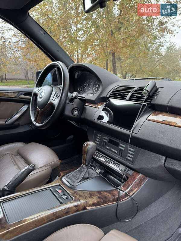 Внедорожник / Кроссовер BMW X5 2001 в Николаеве