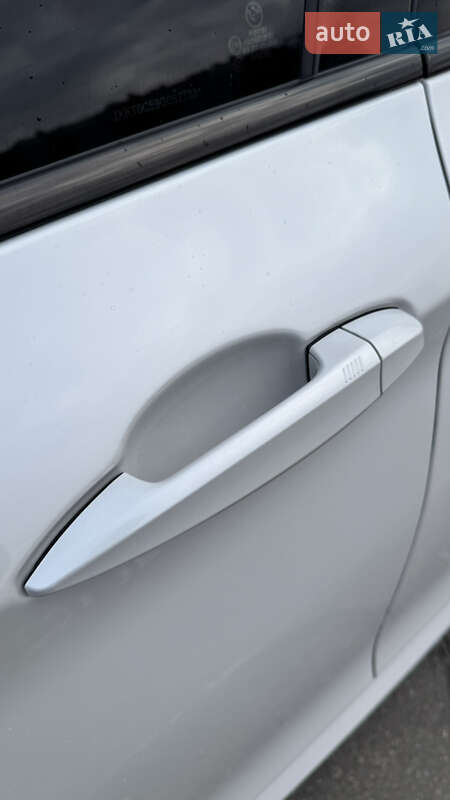 Внедорожник / Кроссовер BMW X5 2016 в Киеве