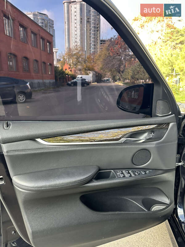 Внедорожник / Кроссовер BMW X5 2013 в Одессе