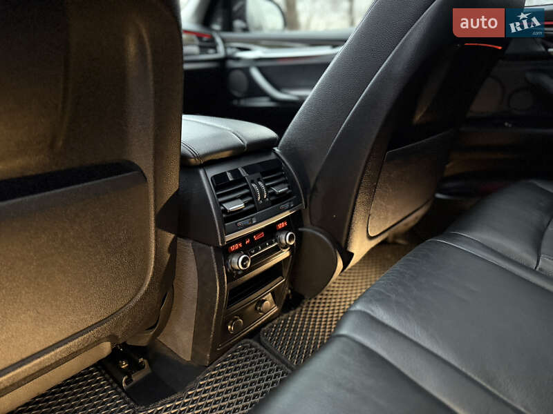 Внедорожник / Кроссовер BMW X5 2014 в Киеве