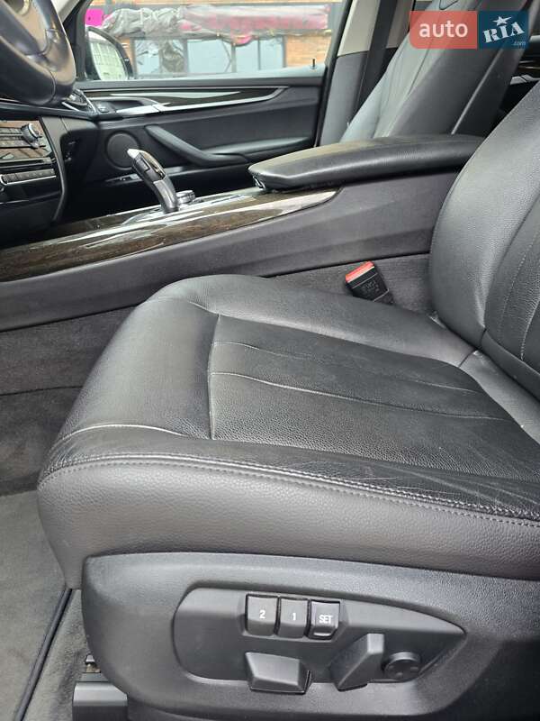 Позашляховик / Кросовер BMW X5 2015 в Вінниці