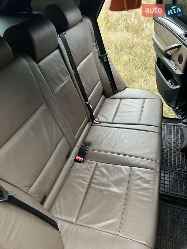 Внедорожник / Кроссовер BMW X5 2004 в Сумах