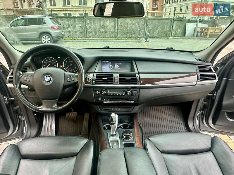 Внедорожник / Кроссовер BMW X5 2009 в Одессе