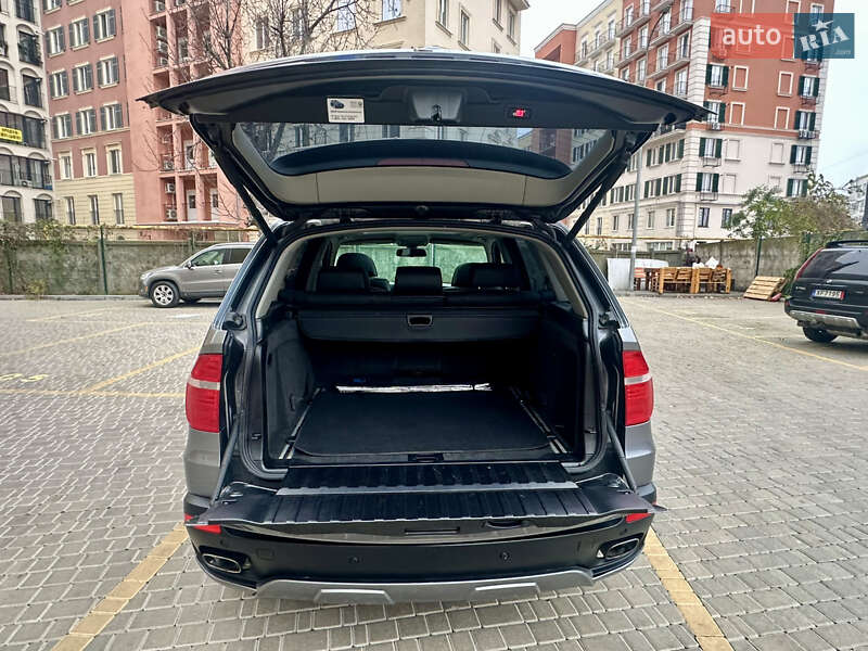 Внедорожник / Кроссовер BMW X5 2009 в Одессе