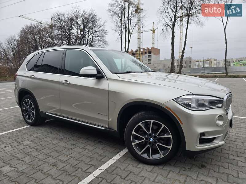 Позашляховик / Кросовер BMW X5 2015 в Вінниці