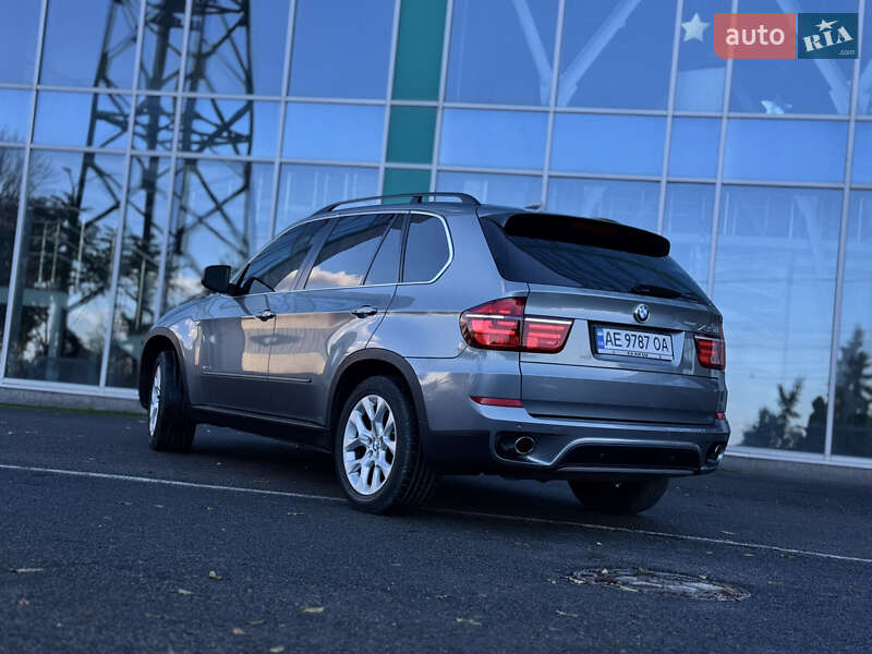 Позашляховик / Кросовер BMW X5 2013 в Дніпрі