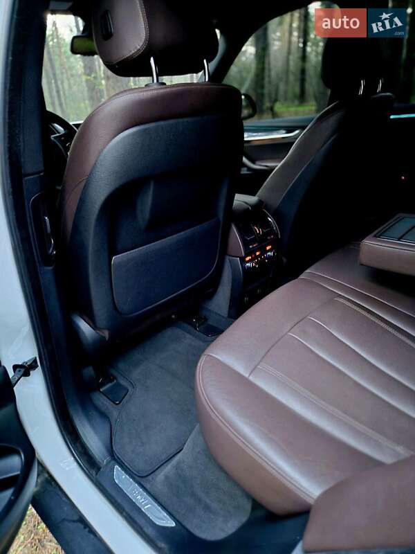 Позашляховик / Кросовер BMW X5 2017 в Вознесенську