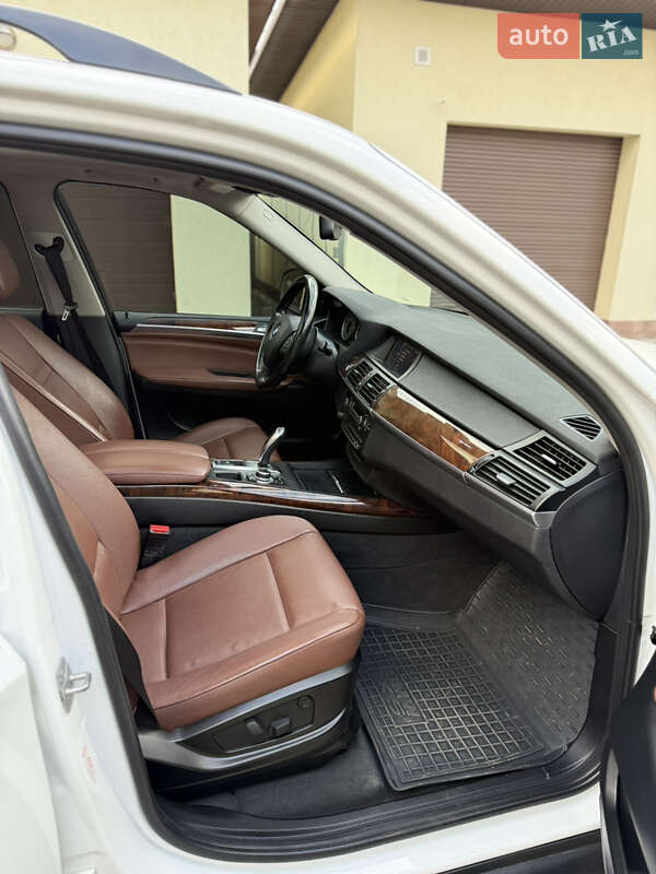 Внедорожник / Кроссовер BMW X5 2012 в Хмельницком фото 19 Внедорожник / Кроссовер BMW X5 2012 в Хмельницком