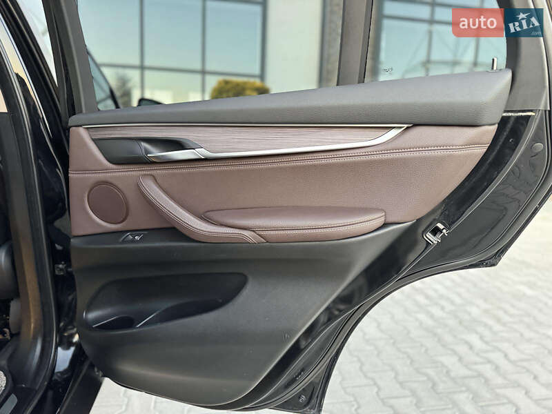 Внедорожник / Кроссовер BMW X5 2016 в Мукачево