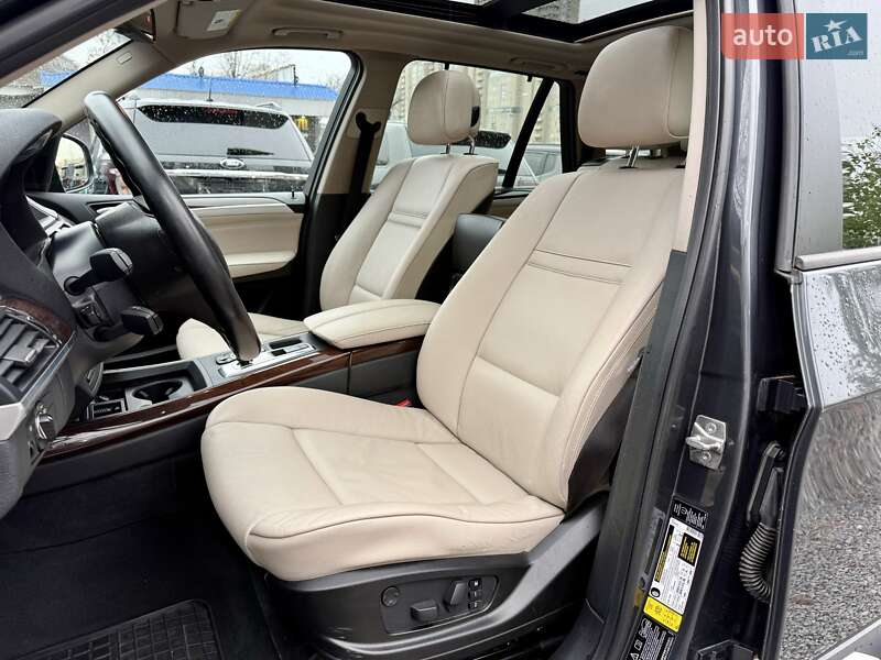 Позашляховик / Кросовер BMW X5 2011 в Харкові