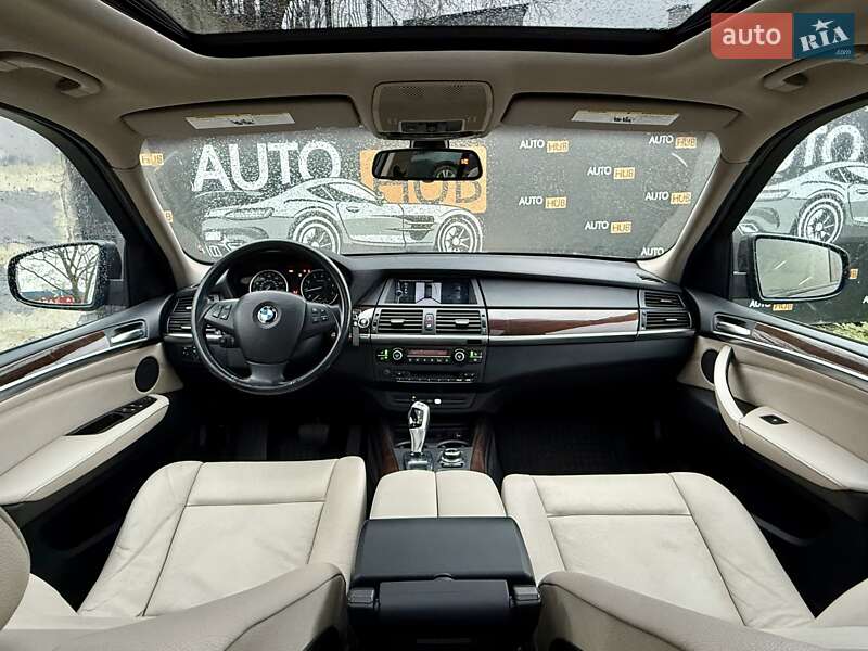 Позашляховик / Кросовер BMW X5 2011 в Харкові