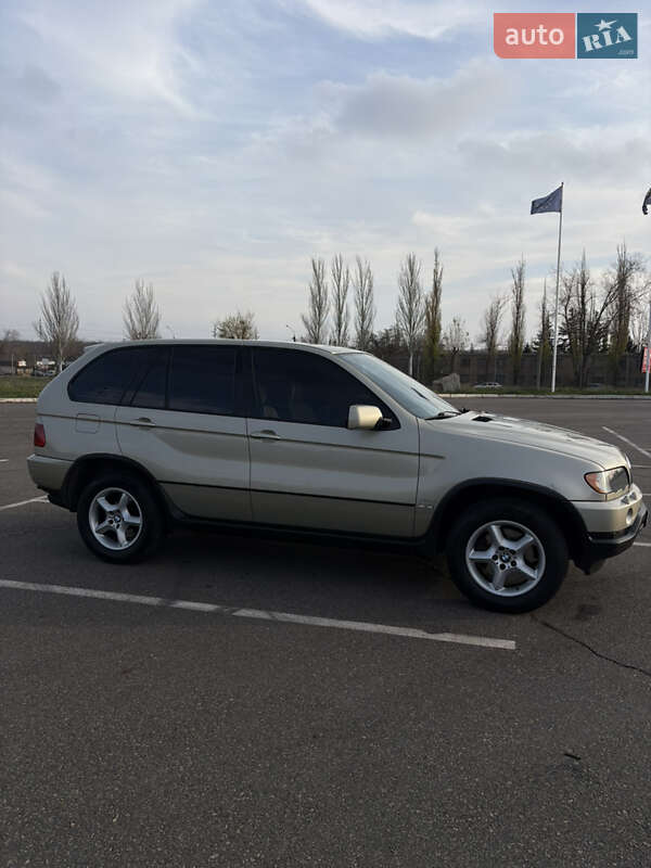 Внедорожник / Кроссовер BMW X5 2003 в Кривом Роге