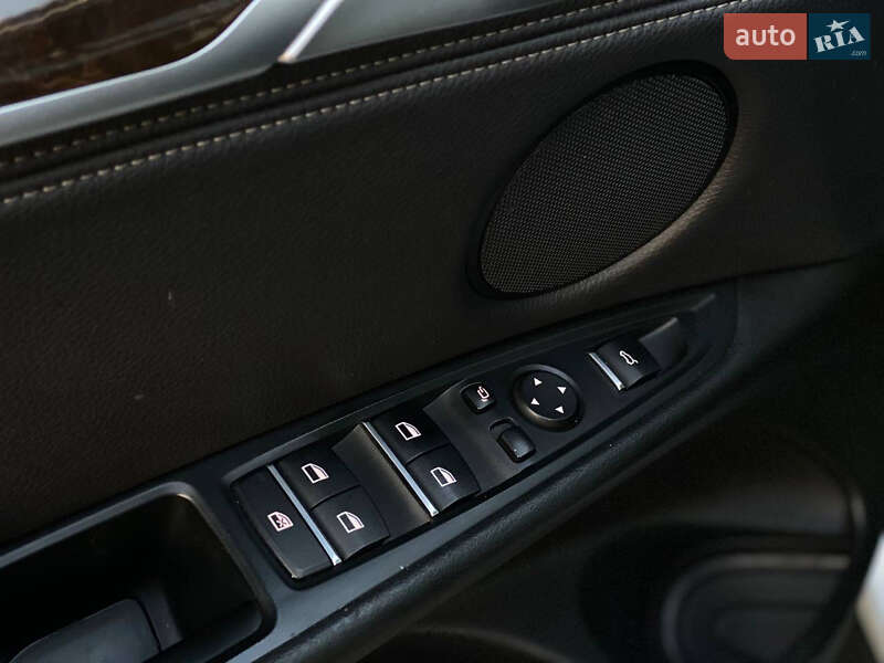 Позашляховик / Кросовер BMW X5 2017 в Львові