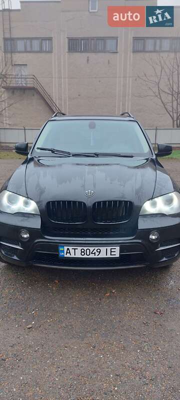 Внедорожник / Кроссовер BMW X5 2012 в Снятине