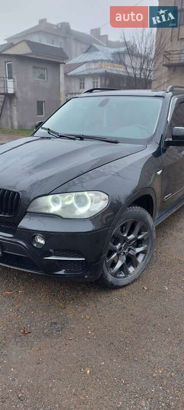 Внедорожник / Кроссовер BMW X5 2012 в Снятине