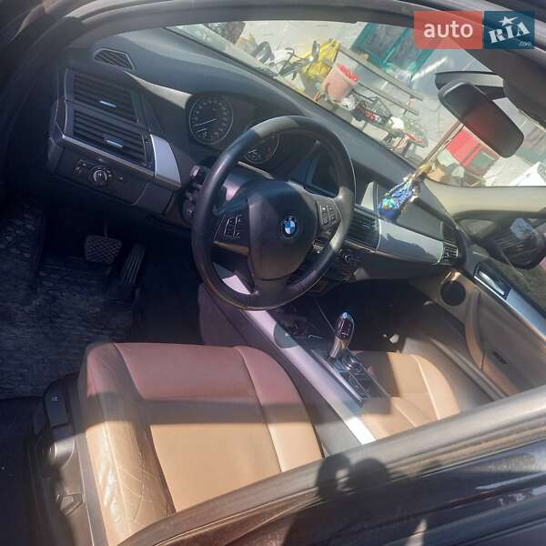 Внедорожник / Кроссовер BMW X5 2009 в Магдалиновке