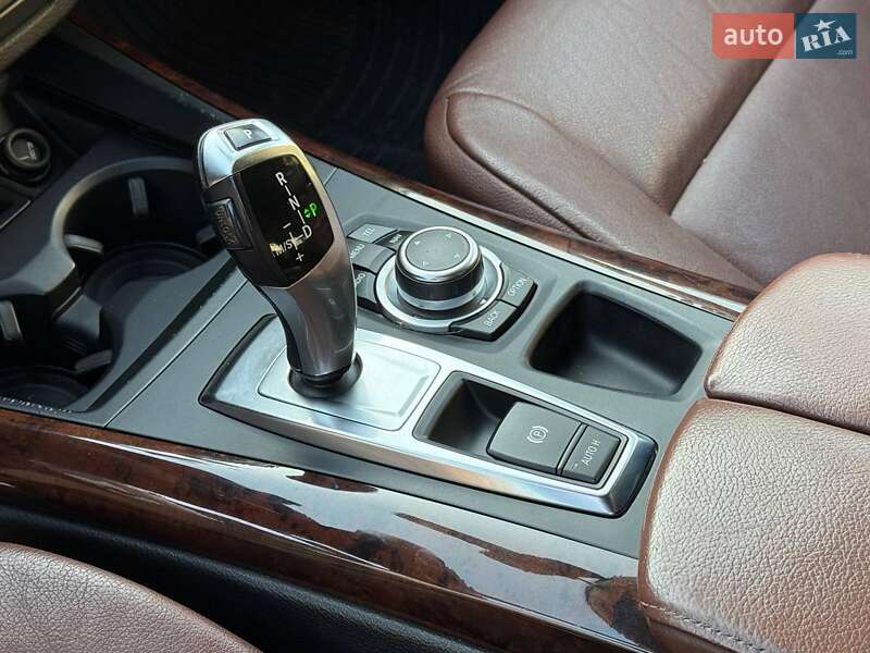 Внедорожник / Кроссовер BMW X5 2011 в Одессе