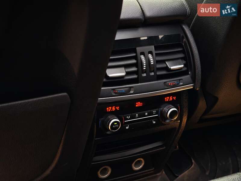 Внедорожник / Кроссовер BMW X5 2016 в Харькове