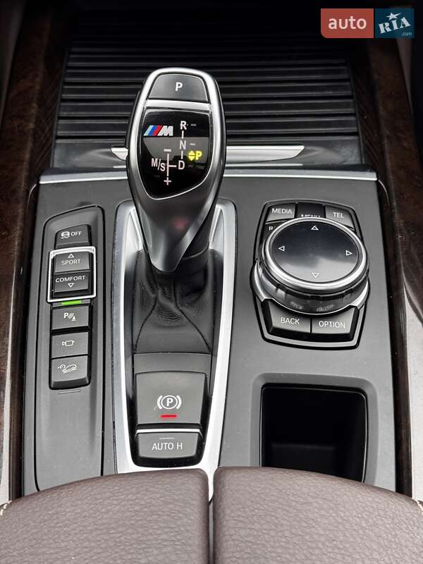 Внедорожник / Кроссовер BMW X5 2014 в Коростене