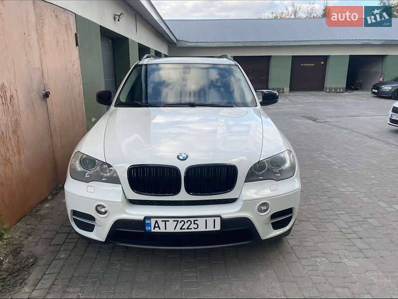 Внедорожник / Кроссовер BMW X5 2012 в Ивано-Франковске