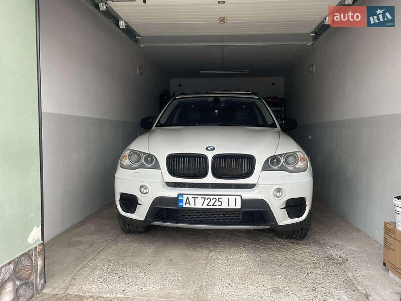 Внедорожник / Кроссовер BMW X5 2012 в Ивано-Франковске