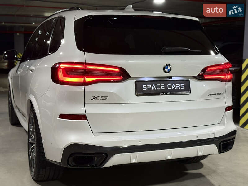 Внедорожник / Кроссовер BMW X5 2021 в Киеве