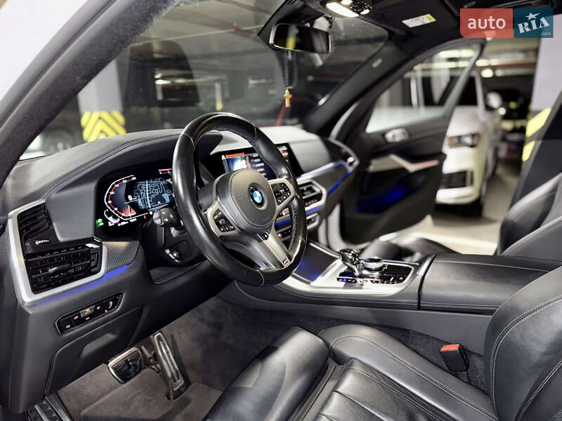 Внедорожник / Кроссовер BMW X5 2021 в Киеве