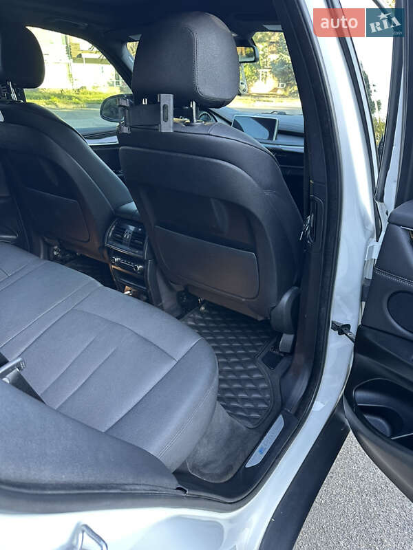 Внедорожник / Кроссовер BMW X5 2017 в Никополе