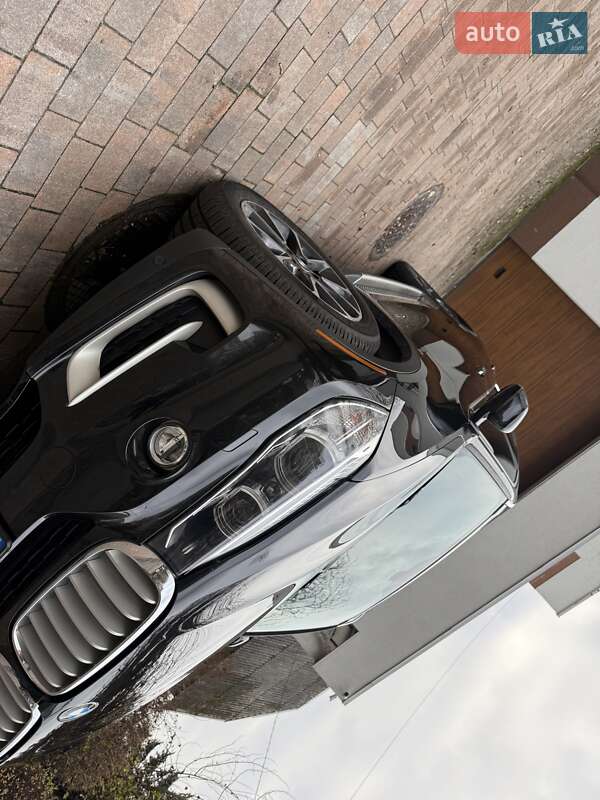 Внедорожник / Кроссовер BMW X5 2016 в Киеве